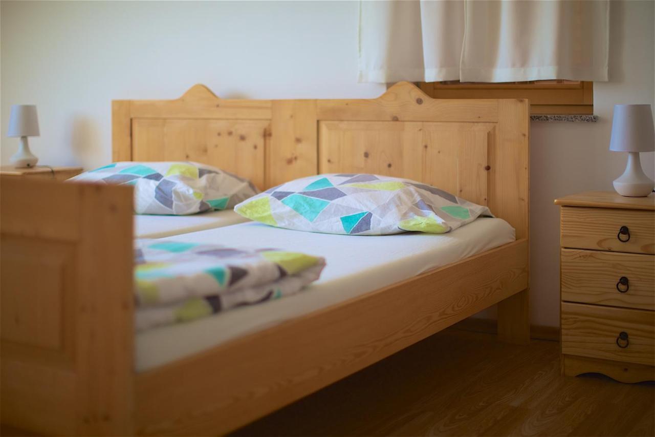 Tourist Farm Apartments Lovrec Jirsovci ภายนอก รูปภาพ