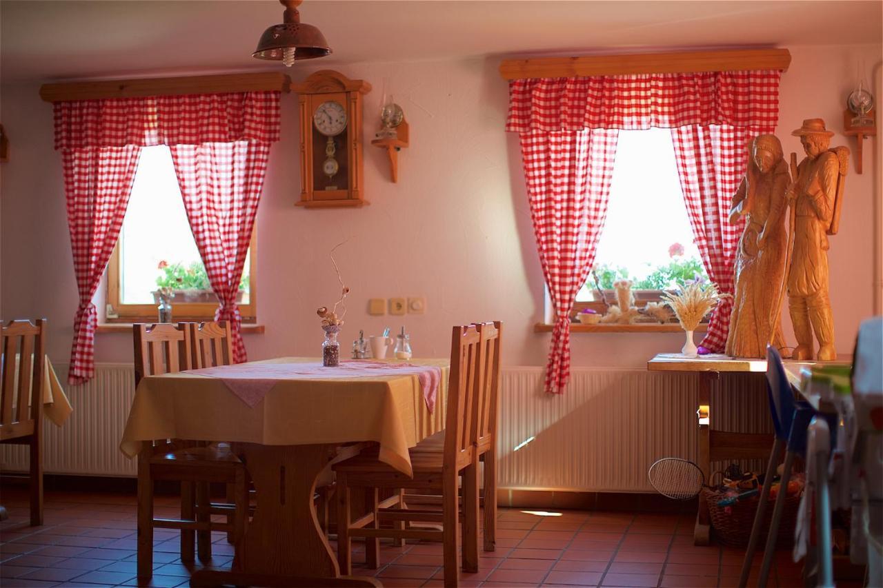 Tourist Farm Apartments Lovrec Jirsovci ภายนอก รูปภาพ