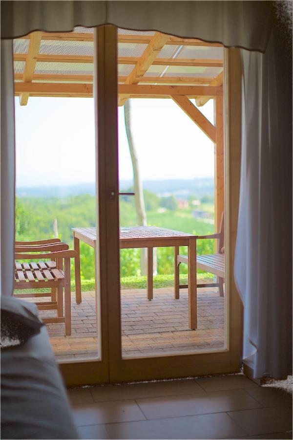 Tourist Farm Apartments Lovrec Jirsovci ภายนอก รูปภาพ